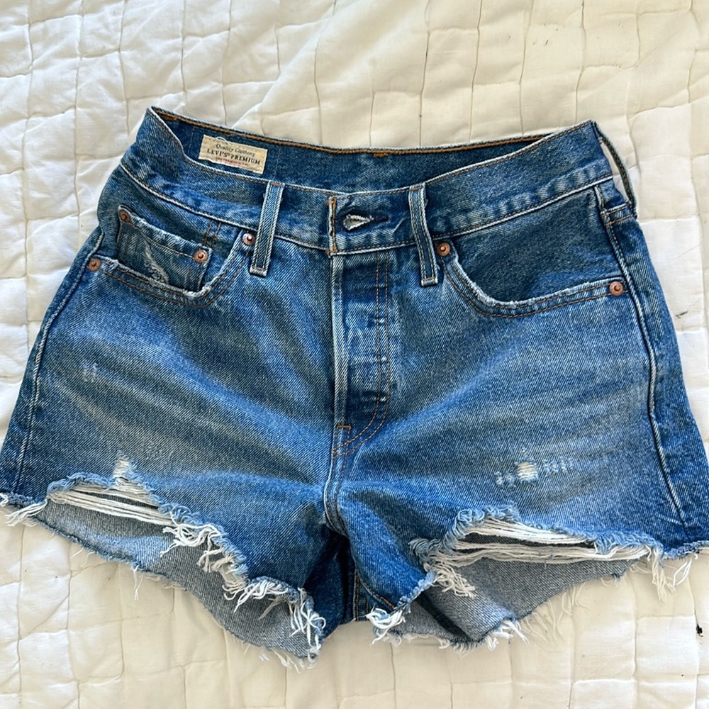 Levi Strauss denim shorts size 24